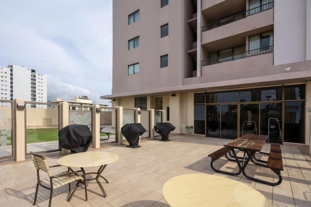 Heart Of Waikiki,1Bdrm,Free Parking, Wifi,No Resort Fees,Youtube,Netflix ! ホノルル エクステリア 写真